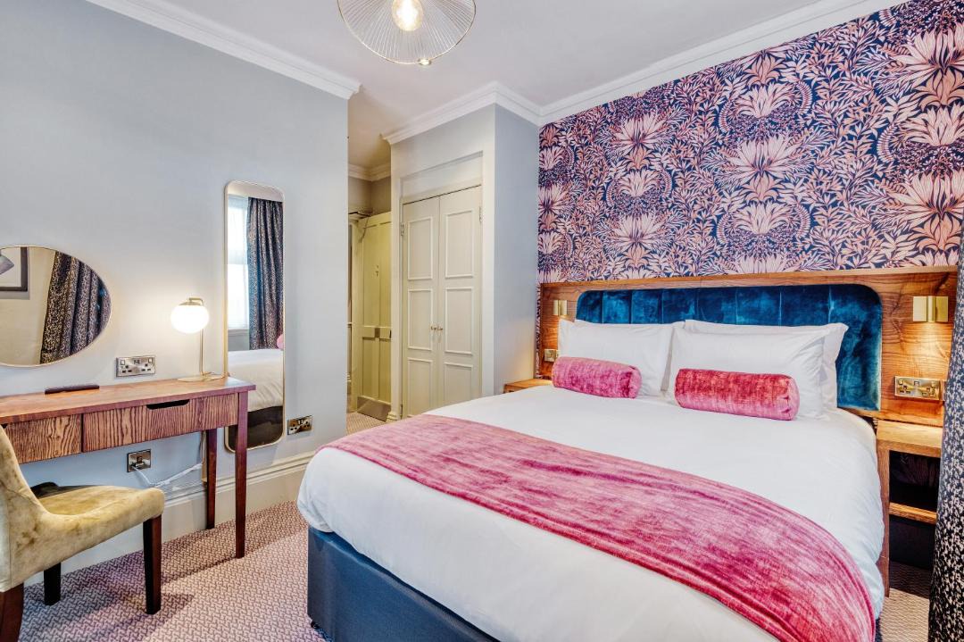 Photo of Bedroom in Royal Tunbridge Wells