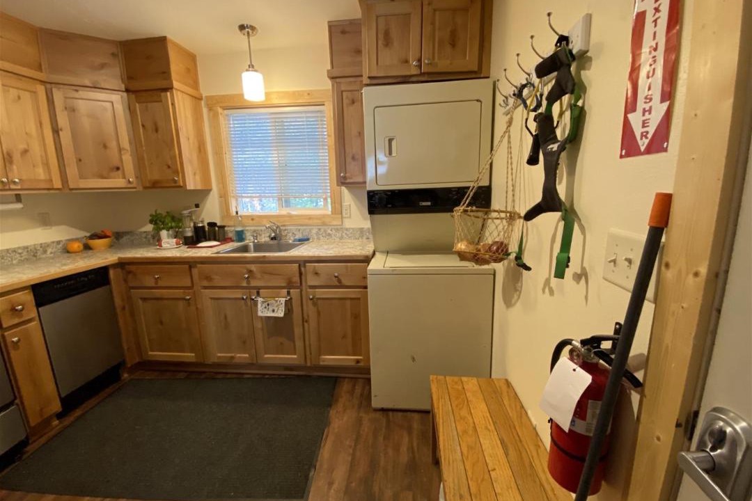 Photo of Kitchen in West Yellowstone