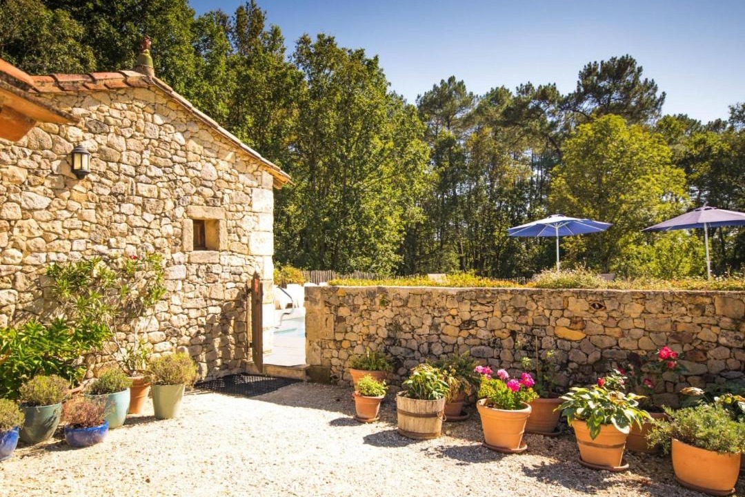 Photo of Others in Issac