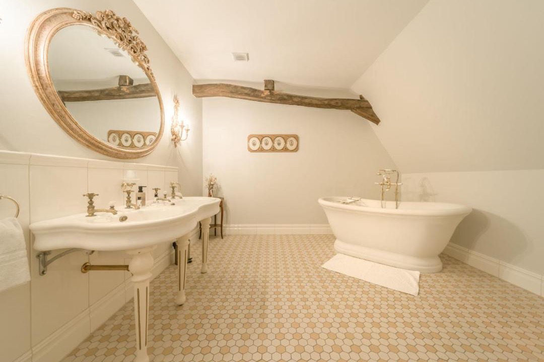 Photo of Bathroom in Jongieux