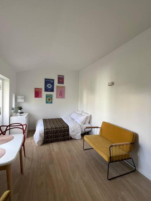 Photo of Livingroom in Saint-Cloud