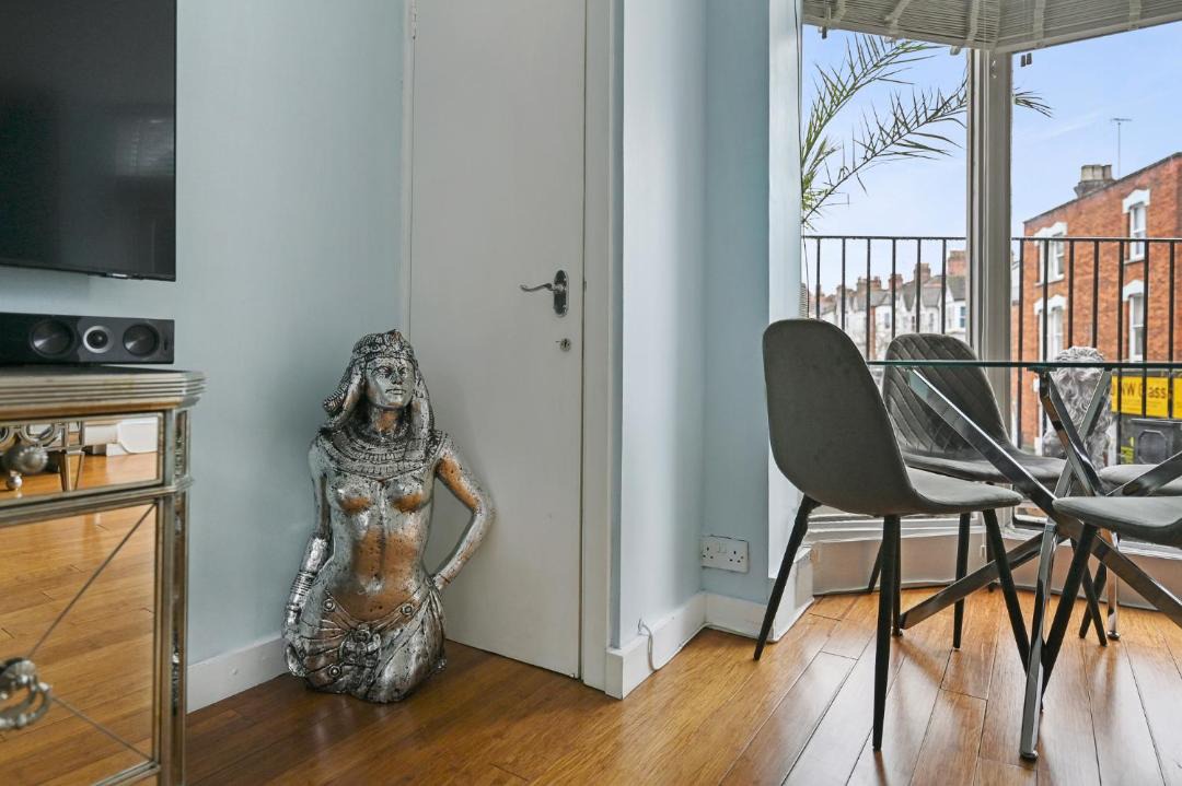 Photo of Livingroom in Childs Hill