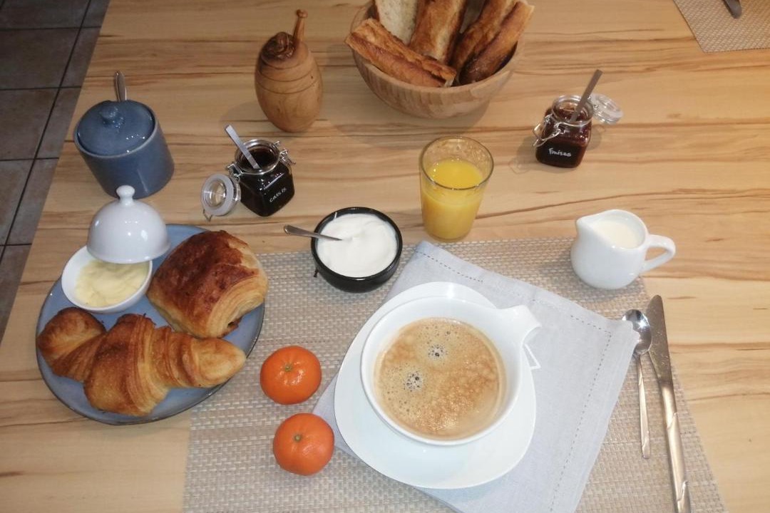 Photo of Others in Dollon