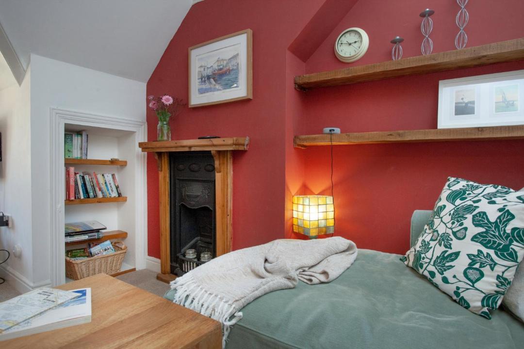 Photo of Bedroom in Budleigh Salterton