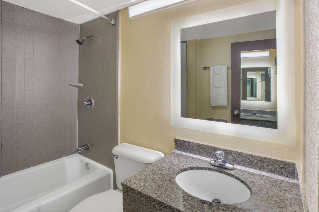 Photo of Bathroom in Central Oklahoma City