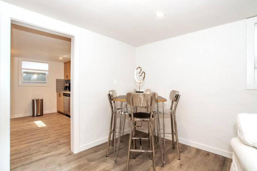 Photo of Livingroom in North End