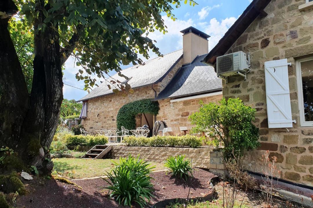Photo of Buildings in Lissac-sur-Couze