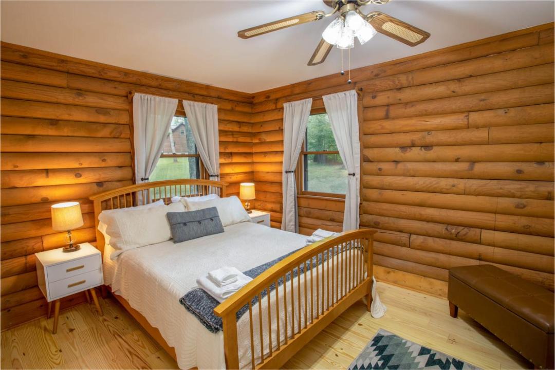 Photo of Bedroom in Todd