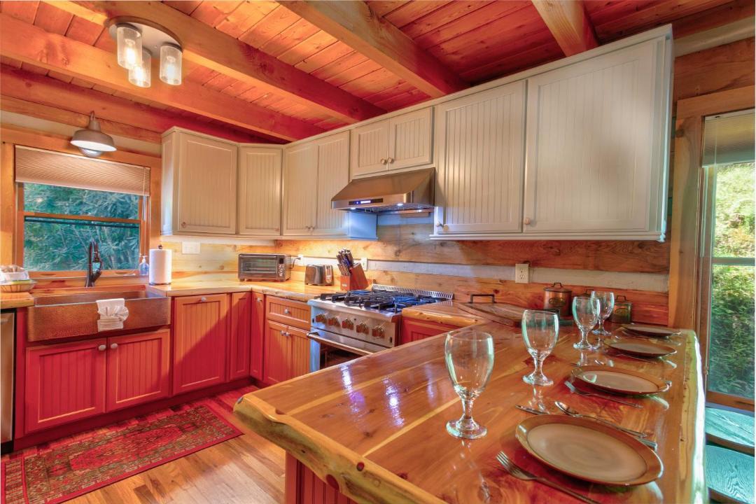 Photo of Kitchen in Sugar Grove