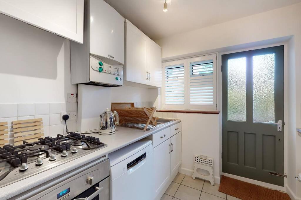Photo of Kitchen in Kew