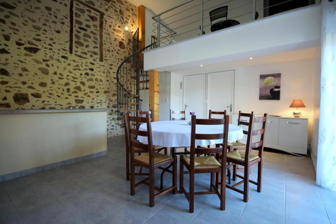 Photo of Others in Vayres