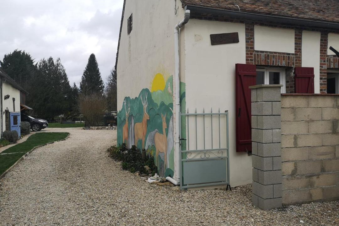 Photo of Buildings in Trainel