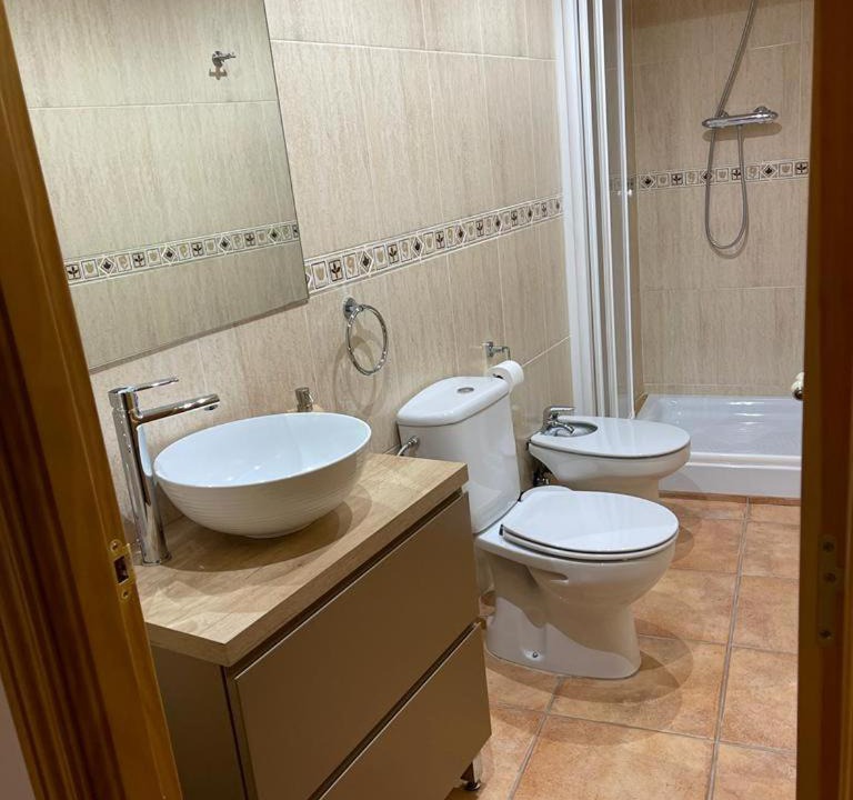 Photo of Bathroom in Arguis