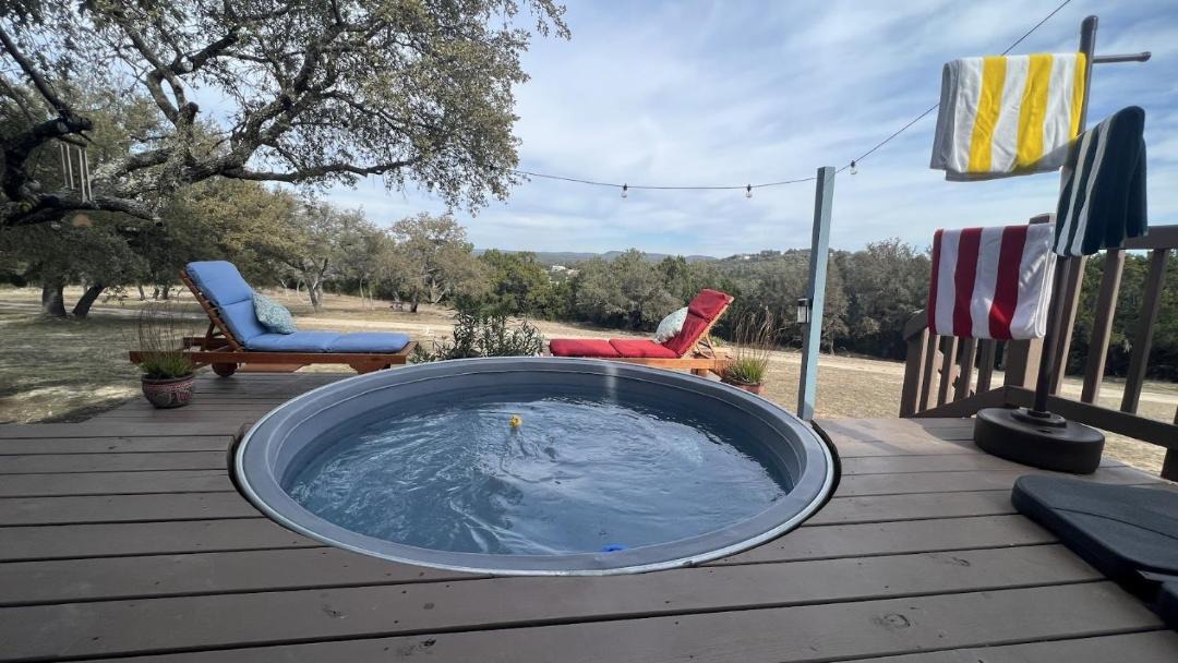 Photo of Outdoor in Oatmeal