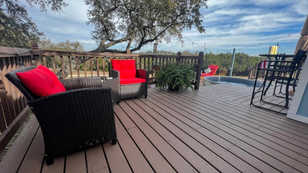 Photo of Patio Balcony in Oatmeal