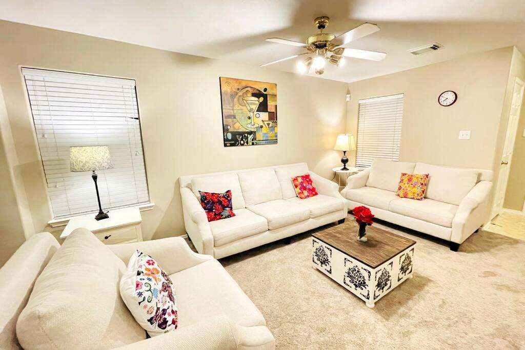 Photo of Livingroom in Rosenberg