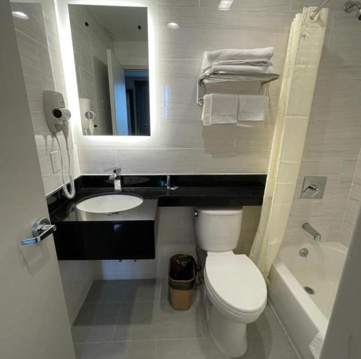 Photo of Bathroom in Baychester