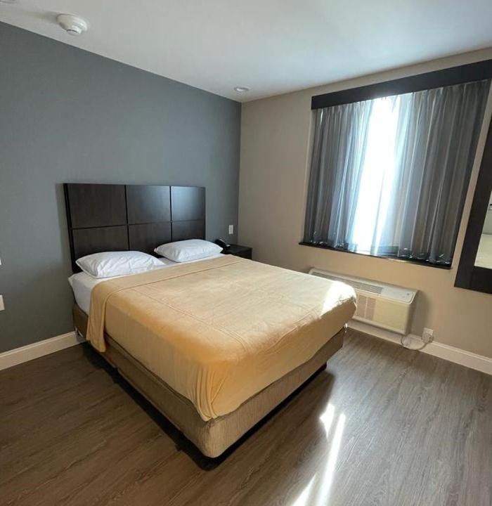 Photo of Bedroom in Baychester