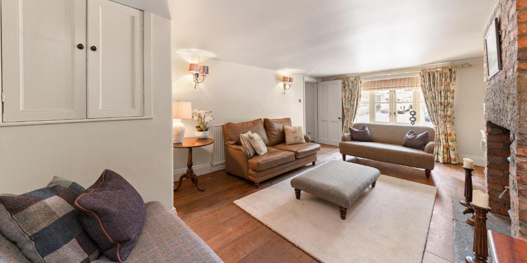 Photo of Livingroom in Cawthorne