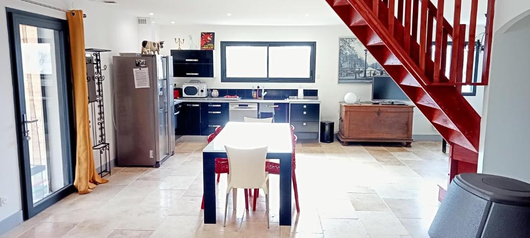 Photo of Others in Le Fied