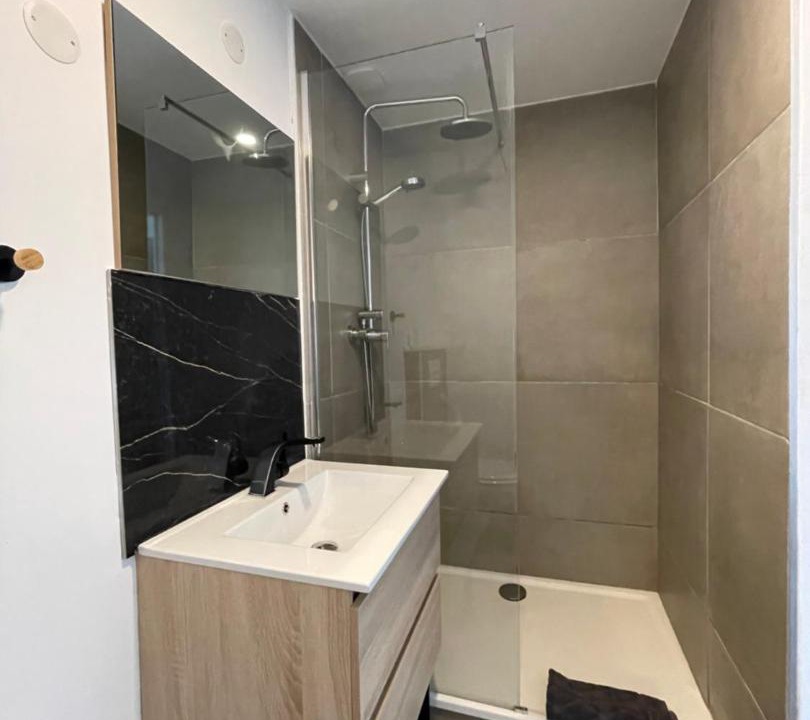 Photo of Bathroom in Roye