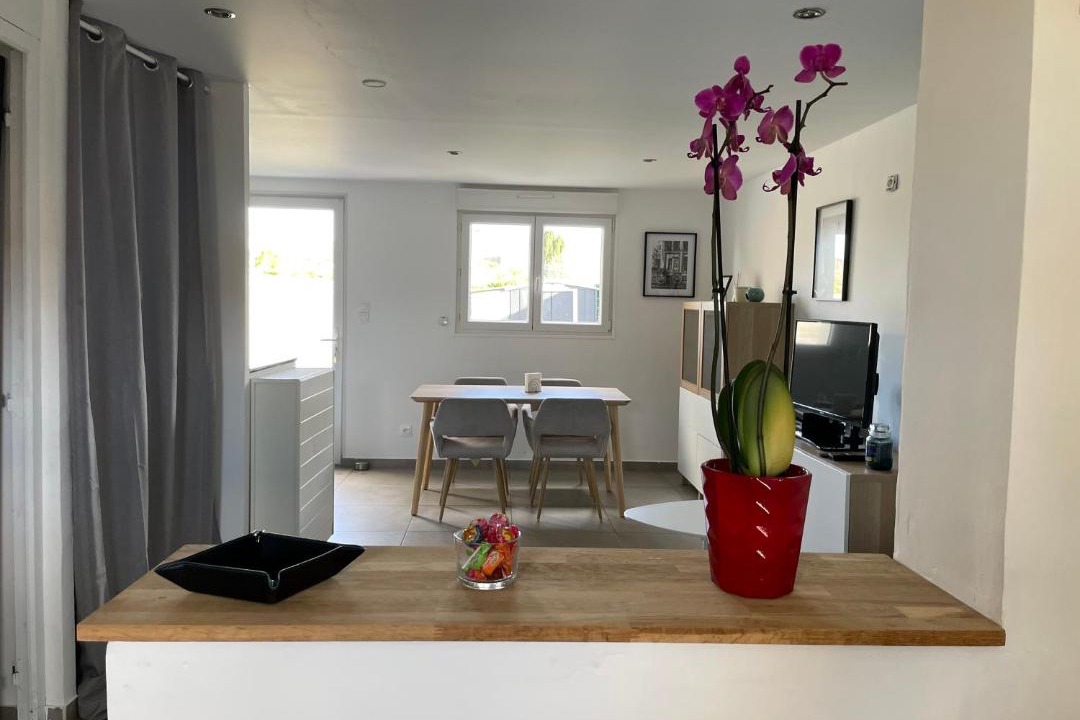 Photo of Others in Roye