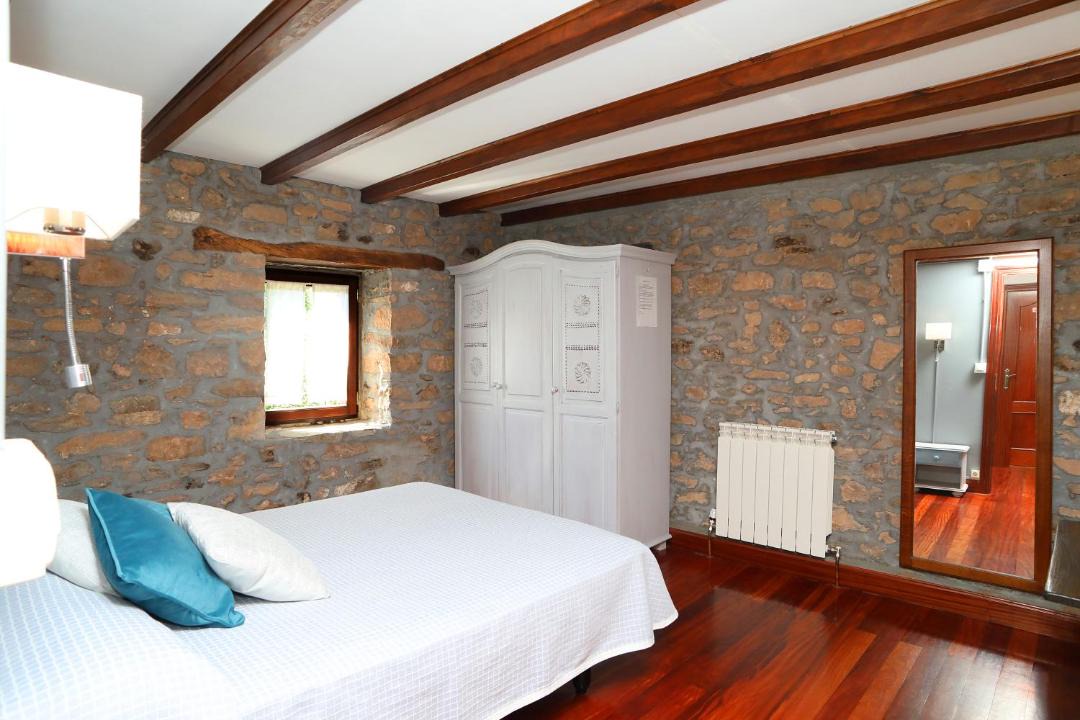 Photo of Bedroom in Baztan