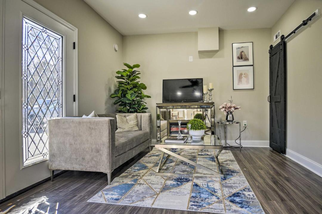 Photo of Livingroom in Newark