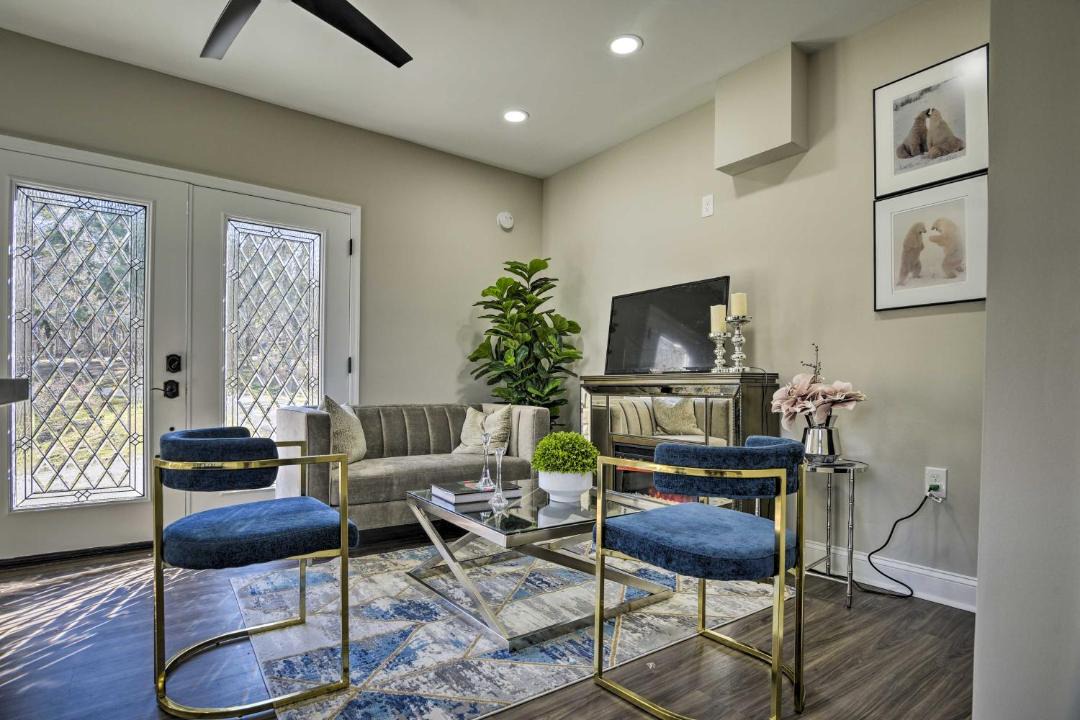 Photo of Livingroom in Newark