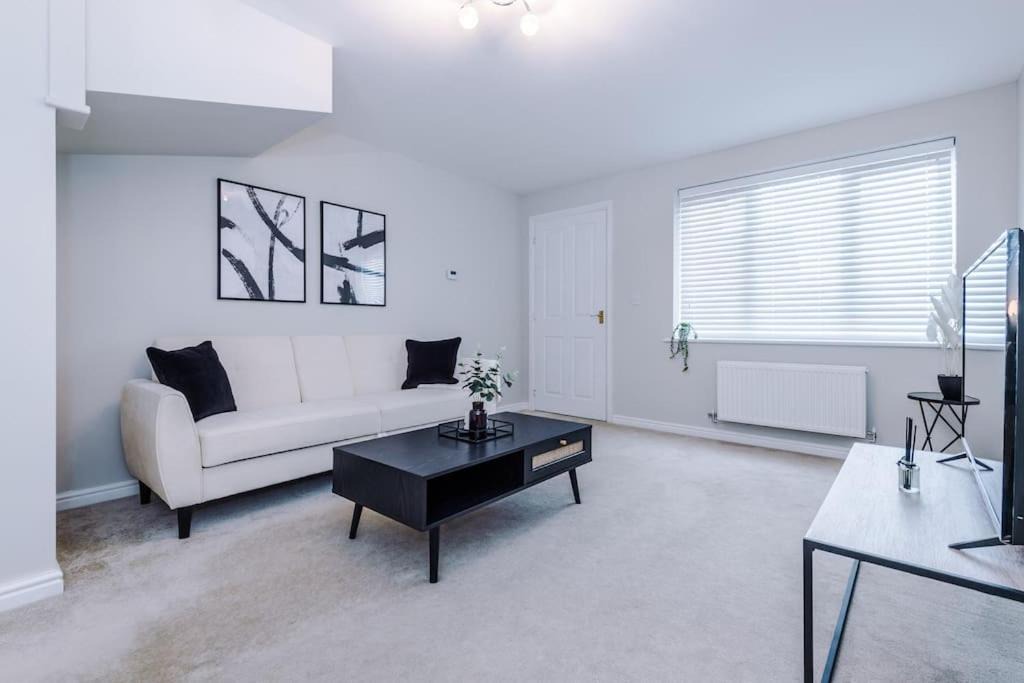 Photo of Livingroom in Bury