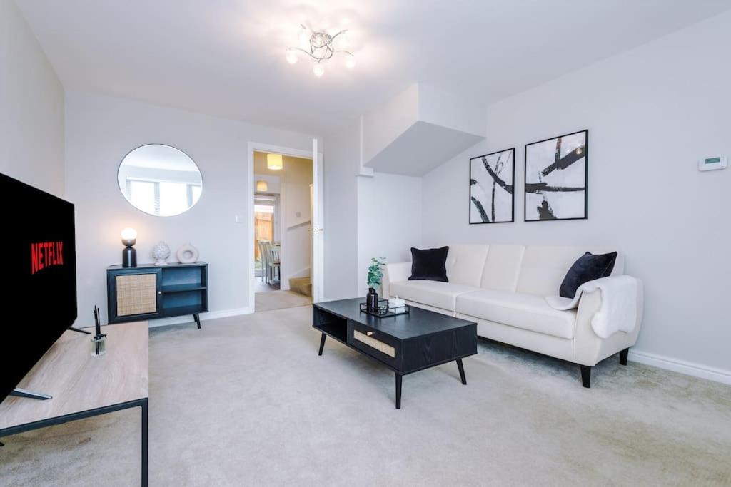 Photo of Livingroom in Bury