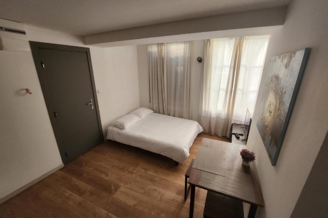 Photo of Bedroom in Bar-le-Duc
