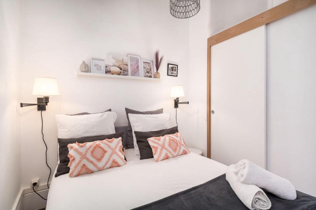 Photo of Bedroom in 1st Arrondissement