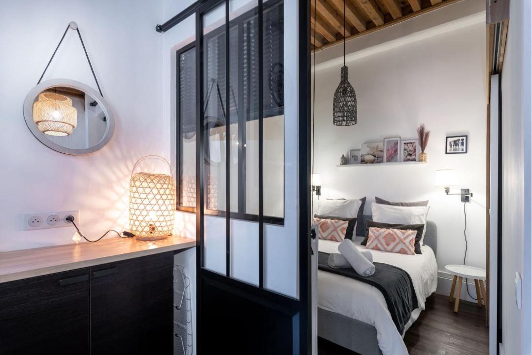 Photo of Bedroom in 1st Arrondissement