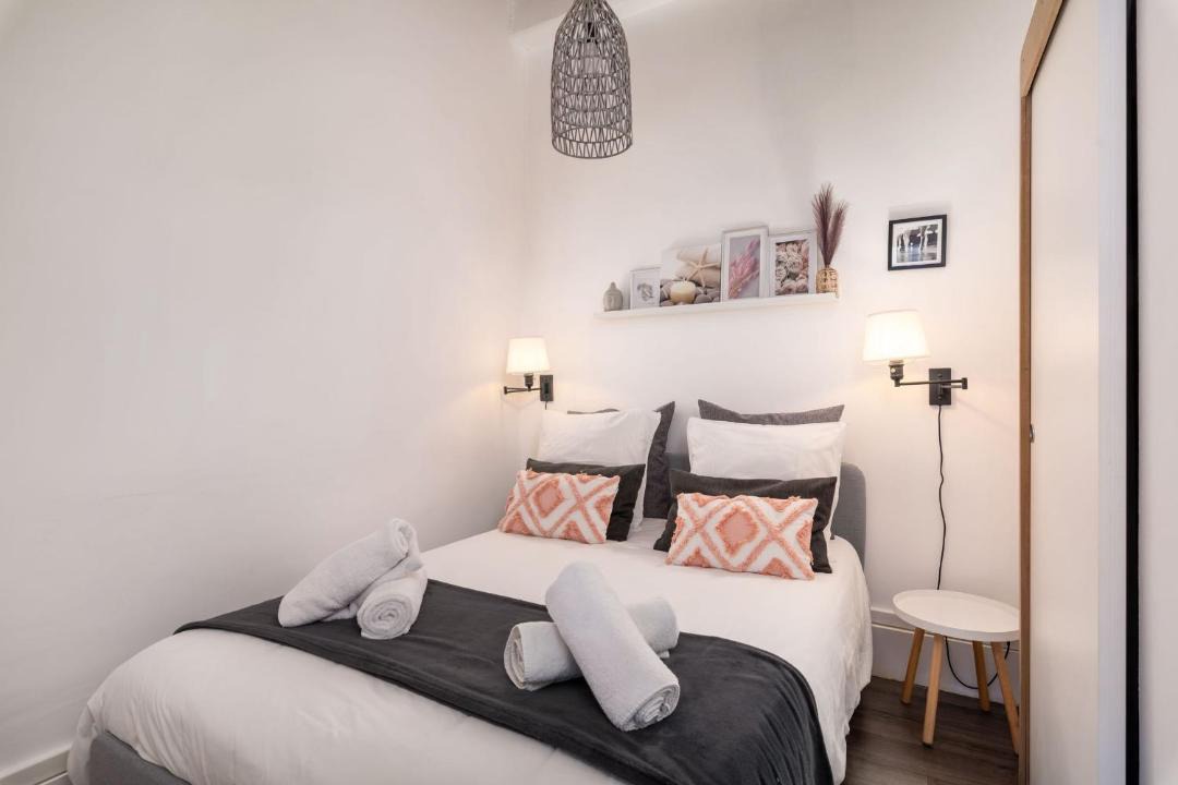 Photo of Bedroom in 1st Arrondissement