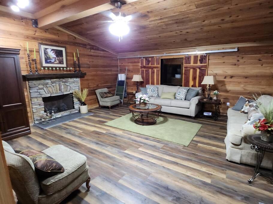 Photo of Others in Guntersville