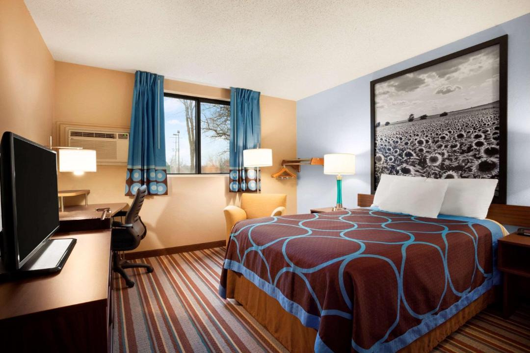 Photo of Bedroom in Pittsburg