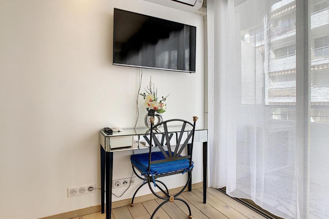 Photo of Others in Cannes City Centre