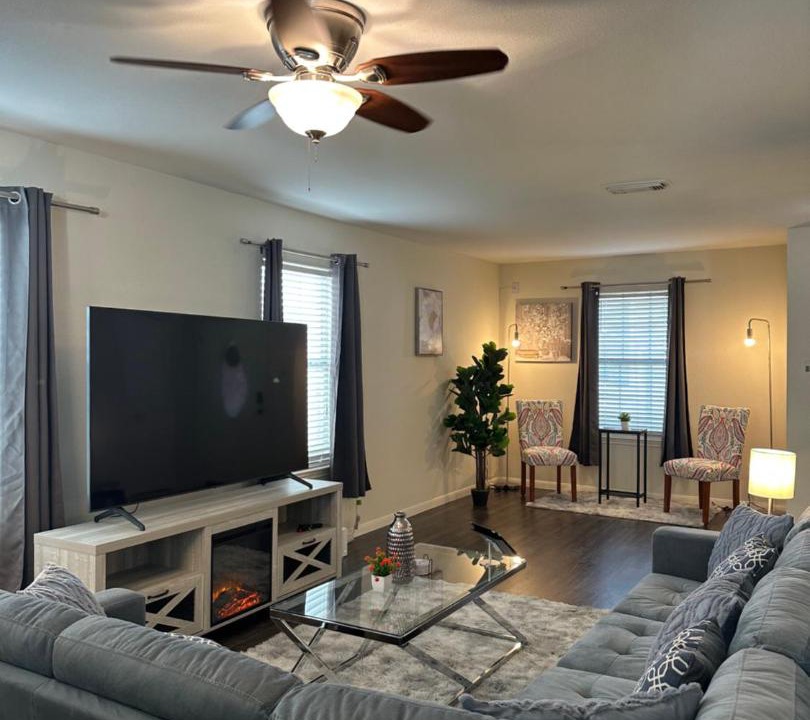 Photo of Livingroom in Cypress