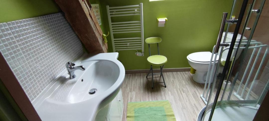 Photo of Bathroom in Cessieres