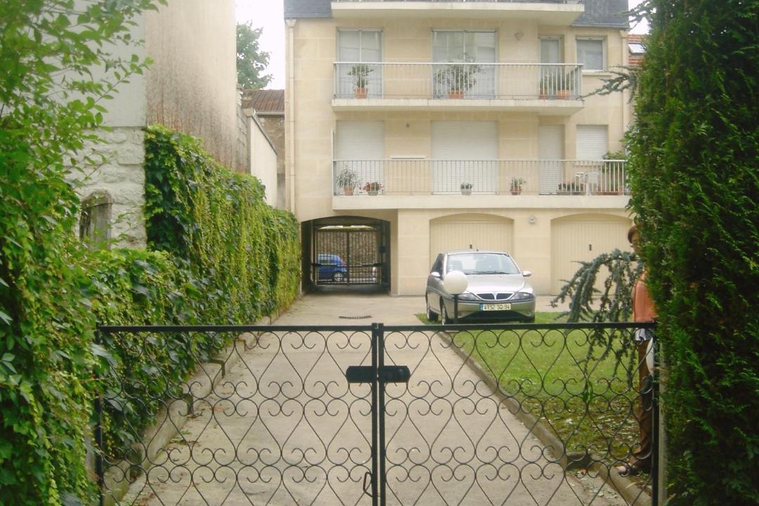 Photo of Others in Villejuif