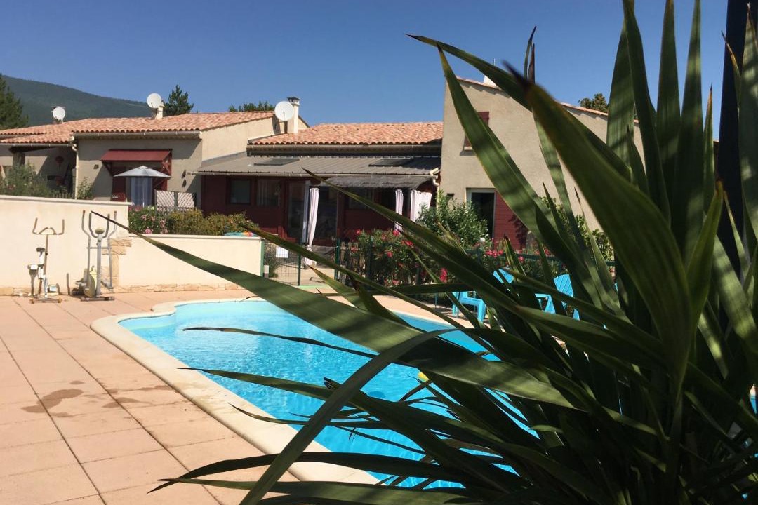 Photo of Others in Chateauneuf-Val-Saint-Donat