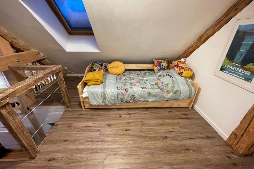 Photo of Others in Corbel