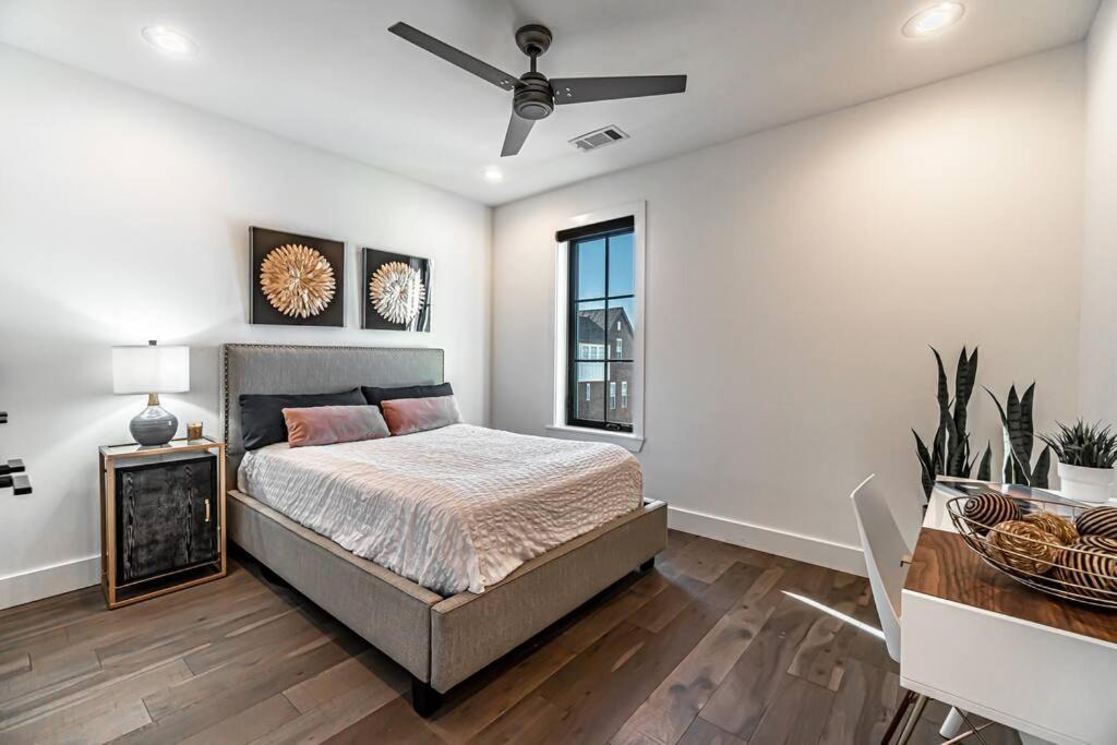 Photo of Bedroom in Downtown