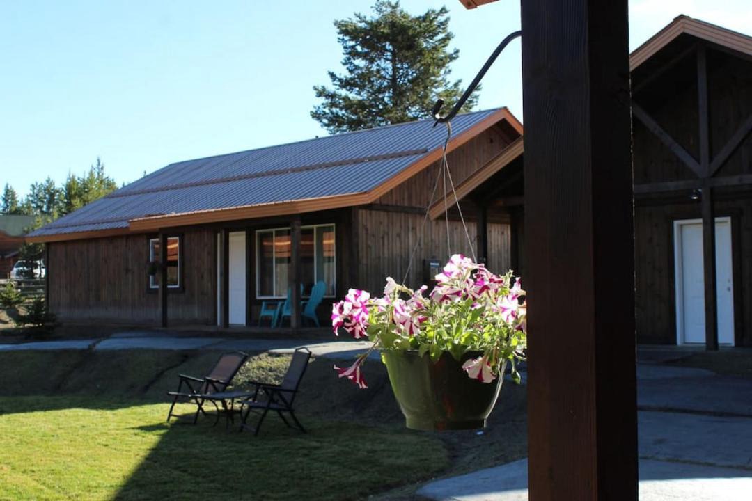 Photo of Buildings in Island Park