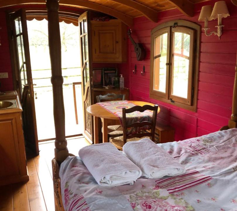 Photo of Bedroom in Ablon