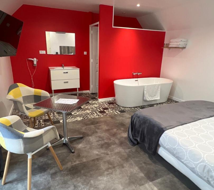 Photo of Others in Isques