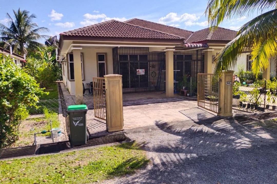 Photo of Buildings in Baling