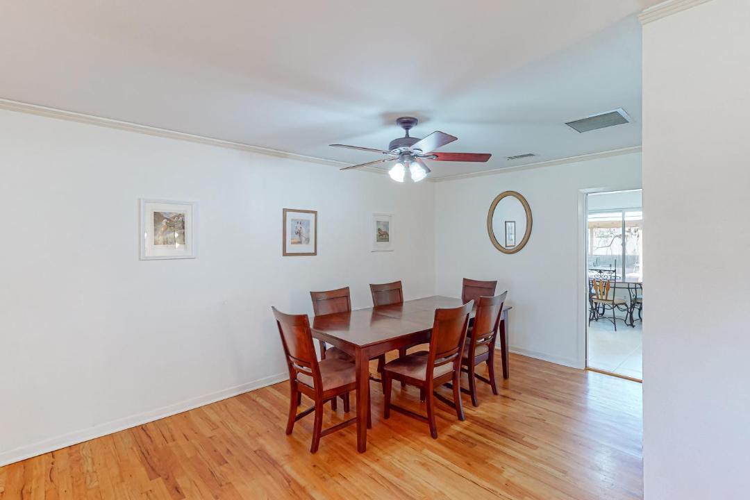 Photo of Livingroom in Westbury