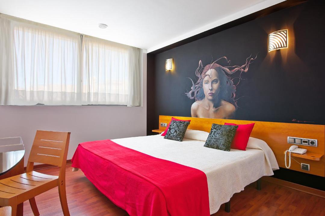 Photo of Bedroom in Figueres